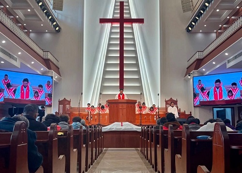 An Easter Sunday service was held at Banshan Church in Hangzhou, Zhejiang, on April 9, 2023.
