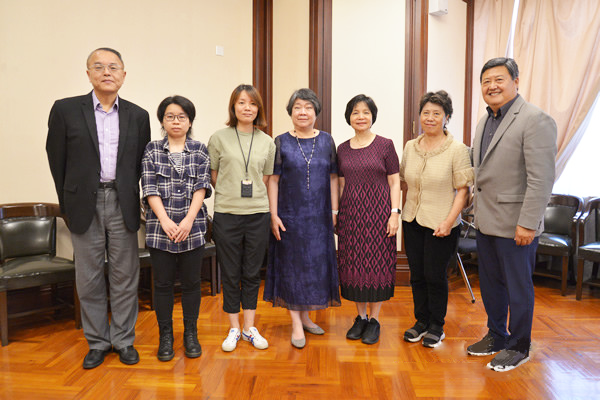 A delegation from the Bible Study Fellowship (BSF) took a group picture with leaders of CCC&TSPM during a visit to the station of CCC&TSPM on June 6, 2023.