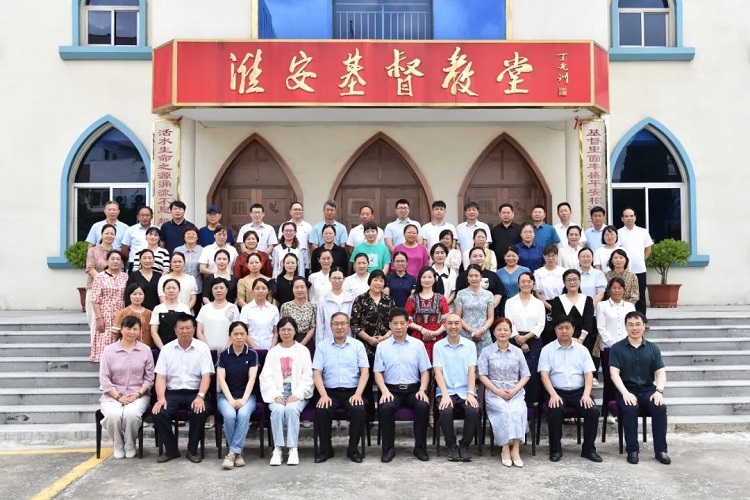 A group picture was taken after a comprehensive training course for communication officers held at Huai'an Church in Jiangsu Province on August 1st, 2023.