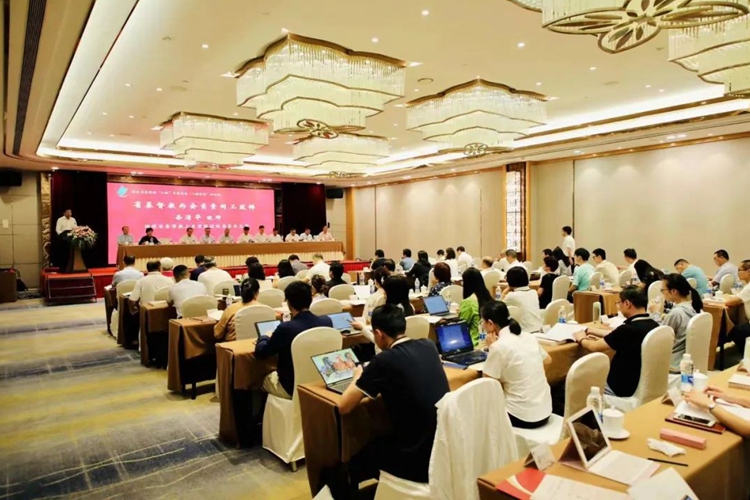 A seminar centered on the two topics of Eight Beatitudes Theology and the interpretation, preaching, and application of the Bible within the Chinese cultural context was held in Fuzhou, Fujian, between August 15 and 16, 2023. 