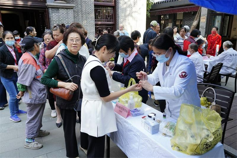 Hangzhou Sicheng Church organized a free clinic for the local elderly in Hangzhou, Zhejiang, on October 15, 2023.