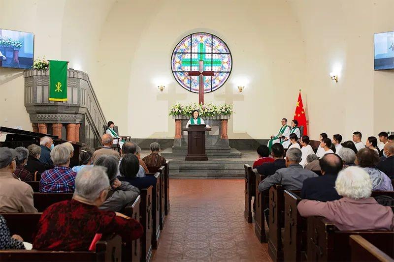 Jiangsu Road Church in Qingdao City, Shandong Province, held a themed worship service to mark the Double Ninth Festival, on October 22, 2023.