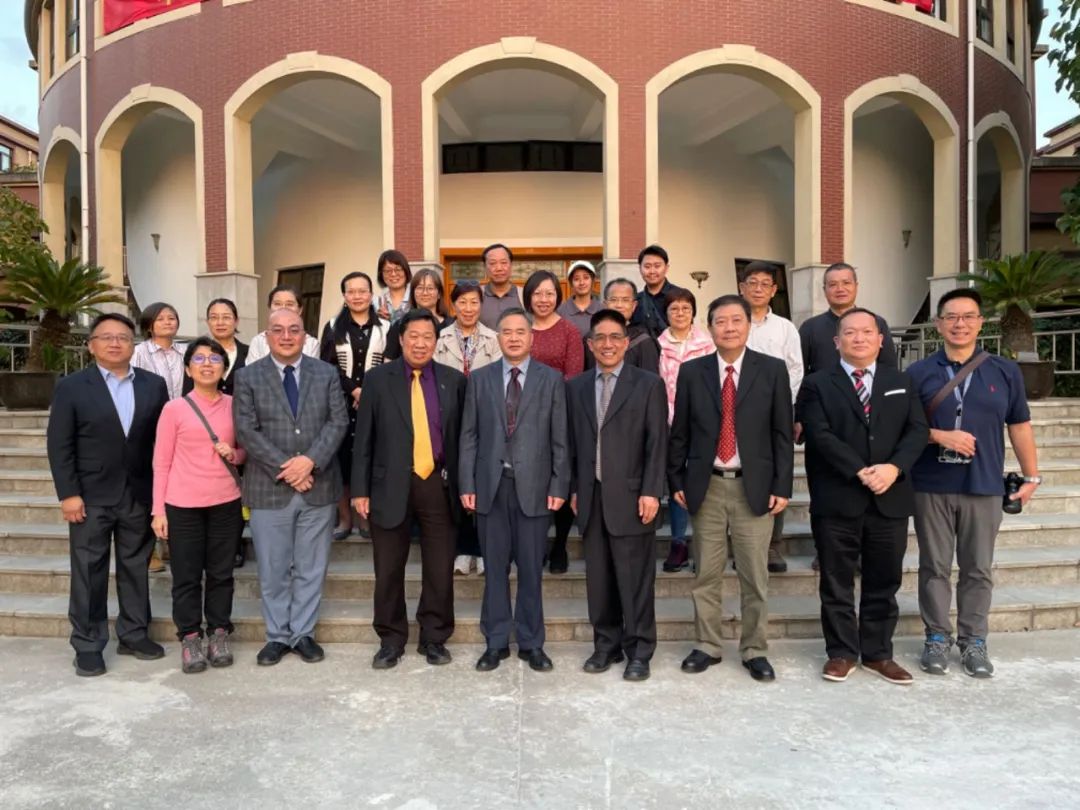 A delegation from the New York Theological Education Center embarked on a visit to the East China Theological Seminary in Shanghai on October 30, 2023. 