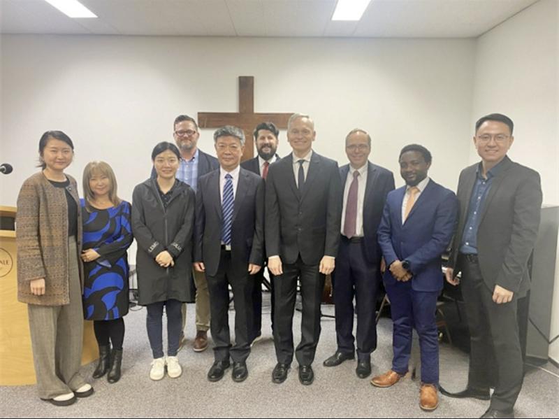 Rev. Wu Wei (first row, fourth left), president of China Christian Council, embarked on a visit to the Tyndale Theological Seminary in the Netherlands after the UBS's World Assembly 2023.