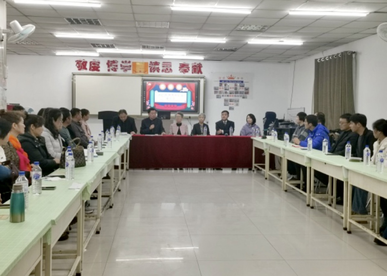 Jilin CC&TSPM hosted a symposium among the theology graduates of 2023 at the Jilin Bible School in Changchun City, Jinlin Province, on November 22, 2023.