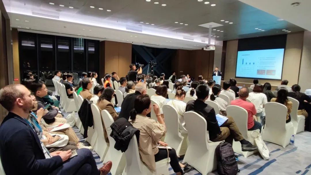 The Amity Foundation participated in the 2023 Annual Meeting of the China Foundation Forum (CFF), organizing a parallel forum on "Climate Change and Community-Based Adaptation," in Shenzhen City, Guangdong Province, on November 22, 2023.