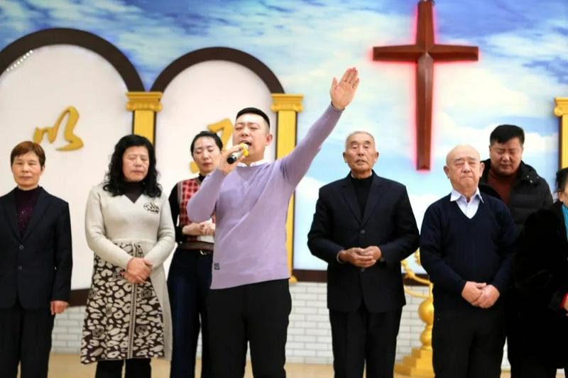 Believers performed on stage to celebrate Christmas at the Laohutun Church in Anshan City, Liaoning Province, on December 23, 2023.