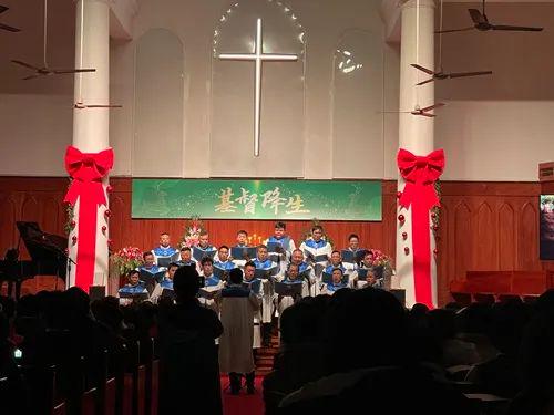 The choir performed during the sacred music meeting at the Guangxiao Church in Guangzhou City, Guangdong Province, on December 24, 2023.