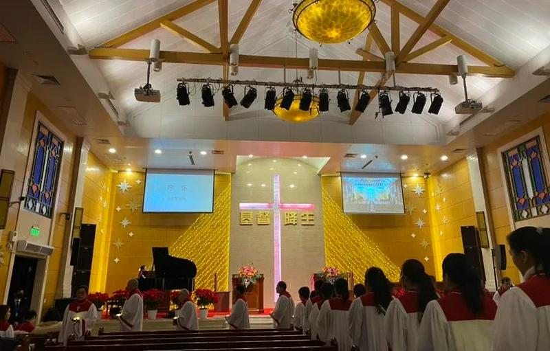 The choir was ready to perform, commemorating Christmas at the Zion Church in Guangzhou City, Guangdong Province, on December 23, 2023.