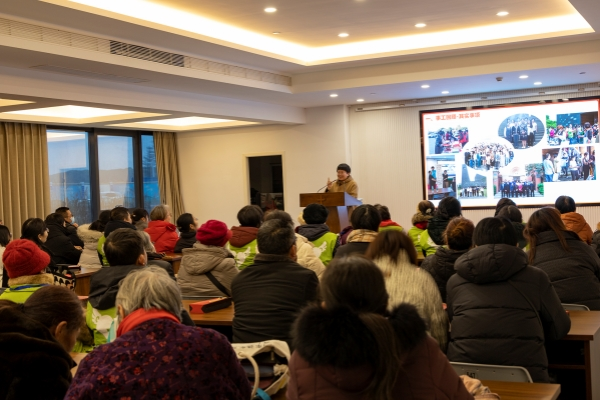 At Xiangcheng Church, Senior Pastor Rev. Kuai Mo reviewed volunteer services in 2023, with plans for 2024 in Suzhou City, Jiangsu Province, on January 21, 2024.