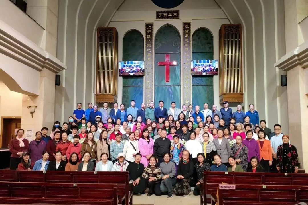 The Yunnan Trinity International Church marked the tenth anniversary of its Bible reading fellowship with an inaugural ceremony for the 2024 session in Kunming City, Yunnan Province, on April 1, 2024.