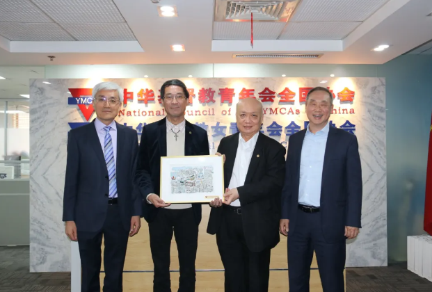 The delegation from the Chinese YMCA of Hong Kong visited the National Council of YMCAs of China in Shanghai on April 22, 2024.