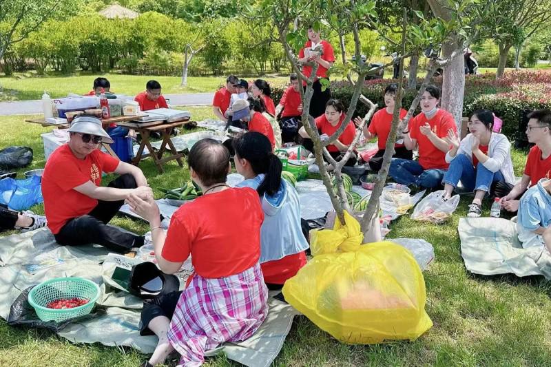 An outdoor group activity was hosted to exhort believers in marriage and family relationships by the Port Area Church affiliated with Pailou Church in Taicang City, Jiangsu Province, on May 19, 2024.