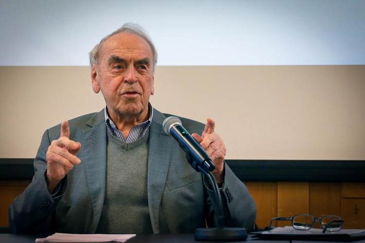 Prof. Dr Jürgen Moltmann spoke with the students at the WCC's Ecumenical Institute in Bossey, on December 3, 2019.