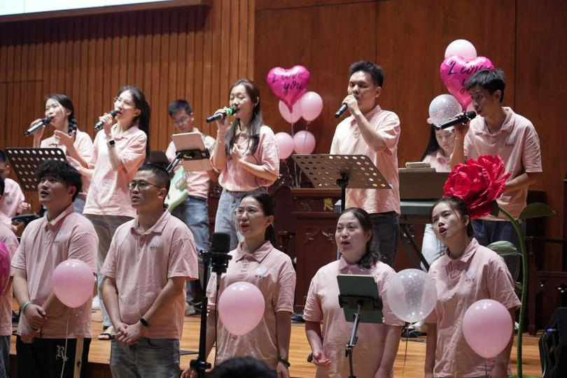 A youth praise team performed hymns at a praise meeting themed "It’s All for Love" at Shangdu Church in Fuzhou City, Fujian Province, on Chinese Valentine's Day, August 10, 2024.