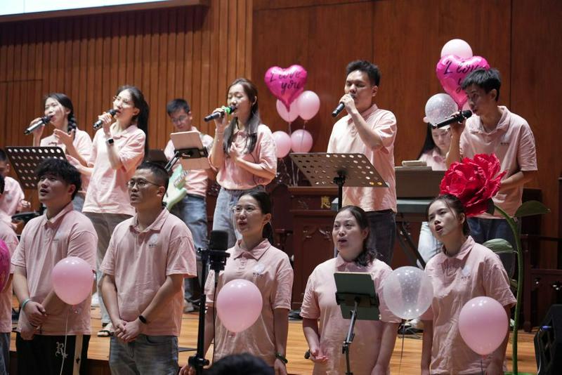 A youth praise team performed hymns at a praise meeting themed "It’s All for Love" at Shangdu Church in Fuzhou City, Fujian Province, on Chinese Valentine's Day, August 10, 2024. 