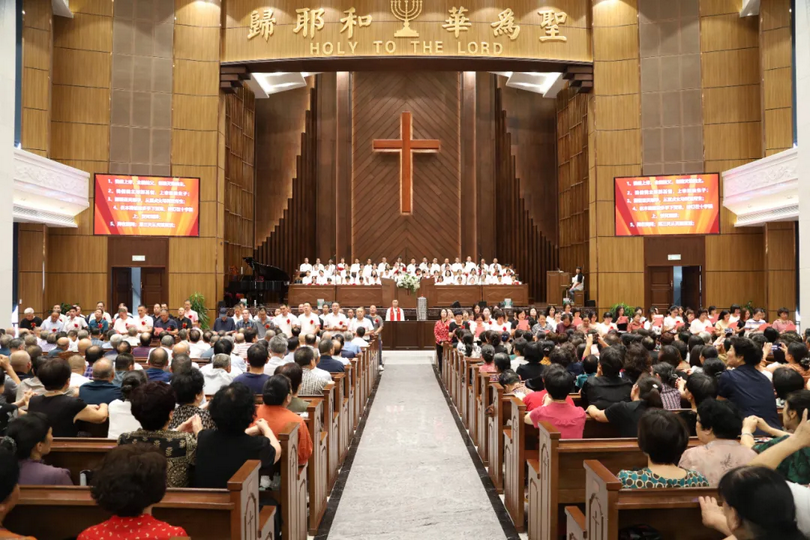 Zhu'en Church welcomed new believers during the week of Holy Communion in Longgang City, Zhejiang Province, in the first week of August, 2024.