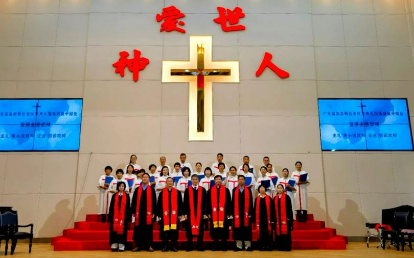 Shanwei Church ordained five pastoral staff as elders in Shanwei City, Guangdong Province, on August 5, 2024.