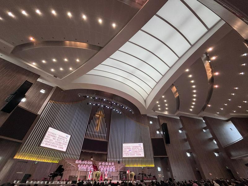 The interior view of the Liushi Church's chapel.