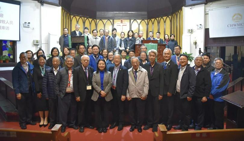 A delegation of 45 Hong Kong pastoral staff from a training session on national affairs visited the Chongwenmen Church in Beijing on October 14, 2024.