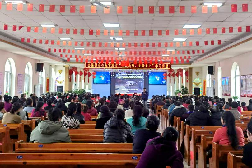 Hexin Church organized a fire safety lecture after Sunday worship in Helong Township, Nong'an County, Changchun City, Jilin Province, on November 10, 2024.