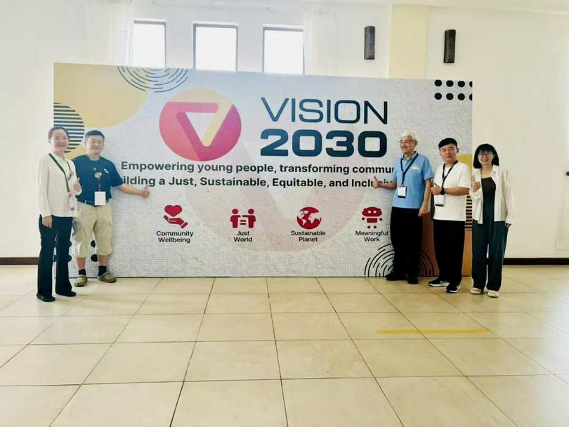 A five-member delegation from the National Council of YMCAs of China (NCY China) traveled to Kenya to attend the YMCA Accelerator Summit in Mombasa, Kenya from October 21 to 25, 2024.