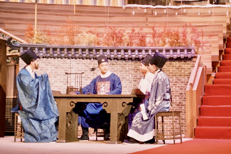 Christians dressed in traditional ancient Chinese attire performed the sacred drama “Matteo Ricci's Mission to the Ming Dynasty” at Liushi Church in Wenzhou City, Zhejiang Province, on the evening of December 24, 2024.