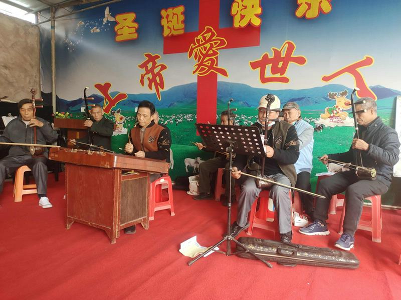 Christians presented performances of traditional Chinese instruments in commemoration of Christmas at Nankang Church in Beihai City, Guangxi Province, during the week of 2024 Christmas.