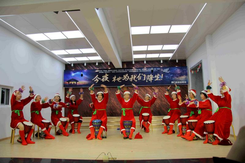 A group of Christian women dressed as Santa Claus performed a dance in celebration of Christmas at Haikou Road Church in Changchun City, Jilin Province, during Christmas week 2024. 