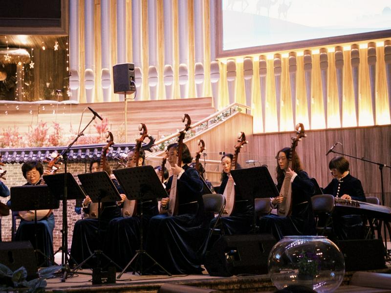 A group of Christian women presented a performance of traditional Chinese instrument to commemorate Christmas at Liushi Church in Wenzhou City, Zhejiang Province, on December 24, 2024.