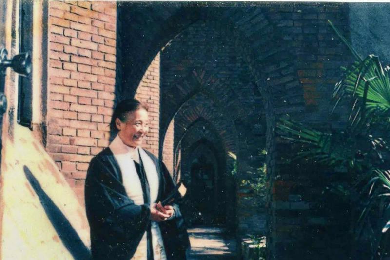 A photo of Rev. Dai Lizhen in her middle age