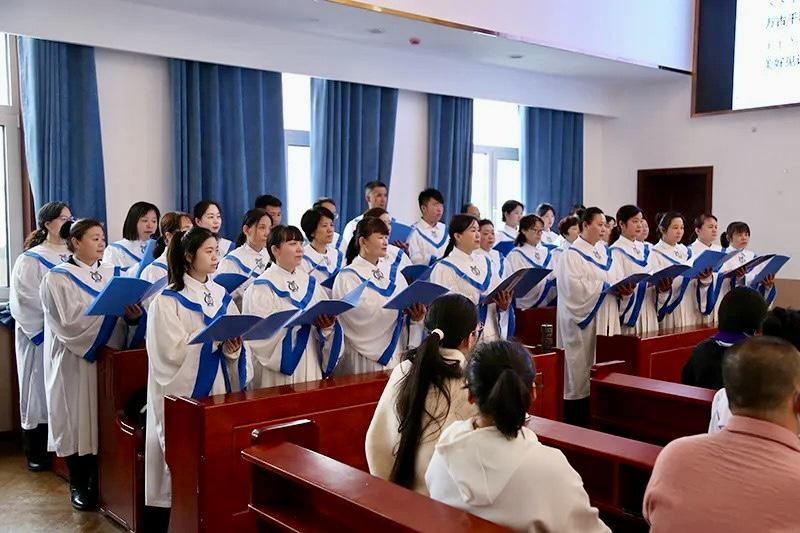 Shandong Provincial CC&TSPM held a gathering to mark the World Day of Prayer at the chapel of Shandong Theological Seminary, in Jinan City, Shandong Province, on March 7, 2025.