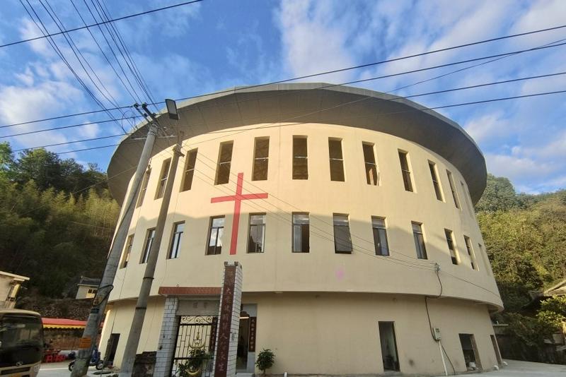 An exterior picture of Tulou Church in Hukeng, Yongding District, Longyan City, Fujian Province