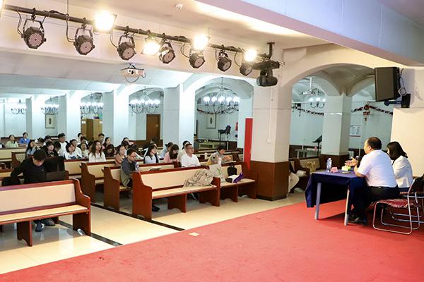 On May 14, 2025, Yanjing Theological Seminary hosted a lecture on the topic of "Ecclesiology in Bonhoeffer's Early Works" in Beijing.