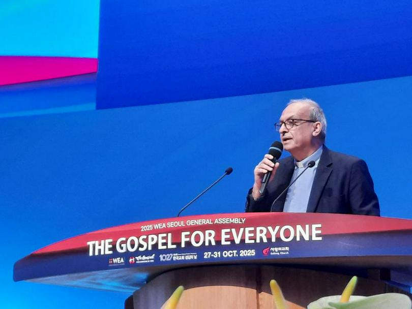 WEA Secretary General Advocate Botrus Mansour spoke at the closing ceremony on October 30, 2025.