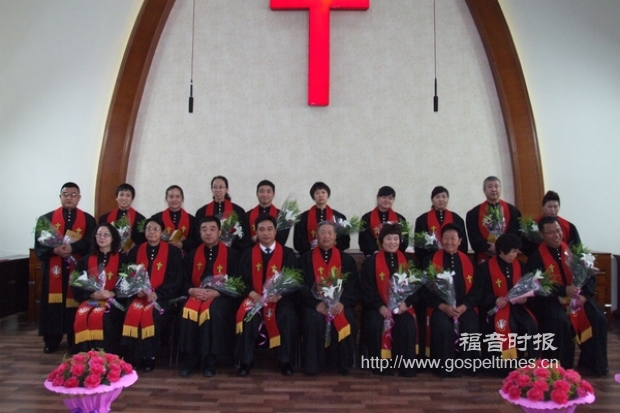  Hohhot City Holds 2014 Ordination Ceremony
