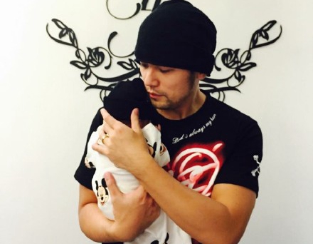 Jay chou with his daughter