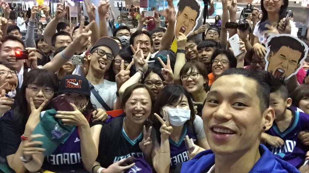 Jeremy Lin landed in Taiwan