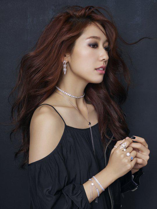Park Shin Hye For Swarovski