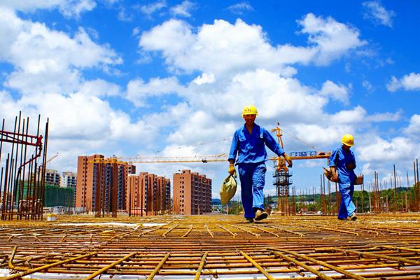 Construction workers (File Photo)