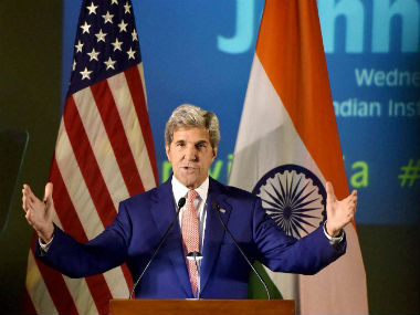 Kerry speaking to students at the Indian Institute of Technology in New Delhi