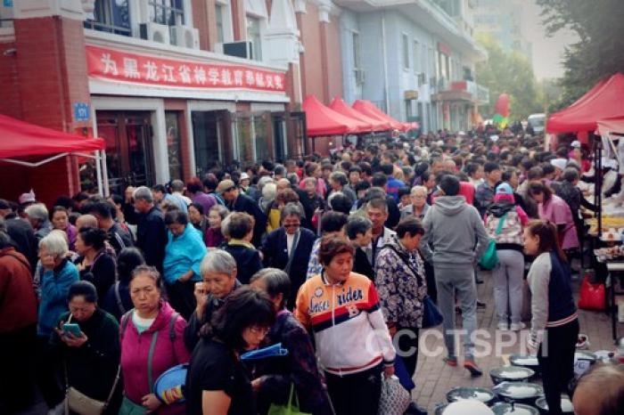 People gather in the bazaar 