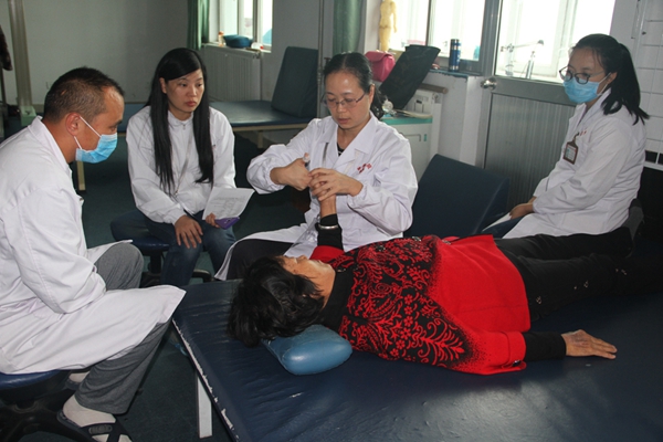 Hong Kong Cornerstone Association Helps Qinghai Patients