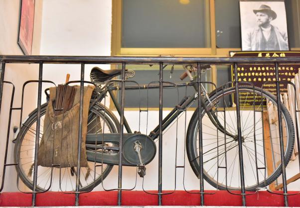 The First Bicycle introduced to Huangyuan City, Qinghai Province