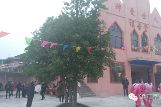 Christian Church of Zhenjiang Celebrates 10th Anniv