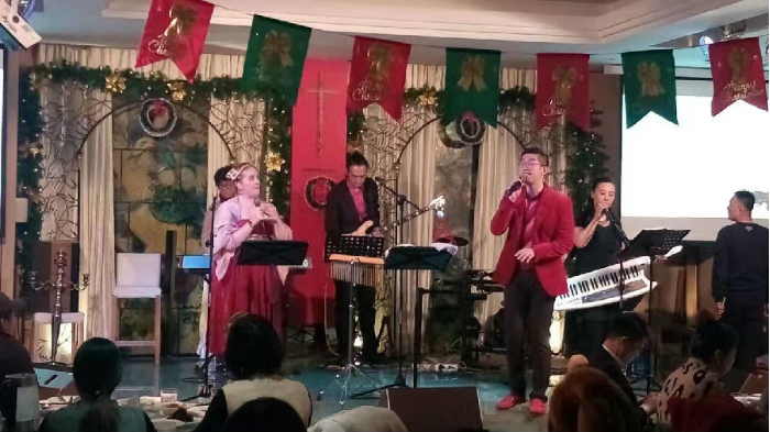 "The Coming Rainbow" Band of Beijing Praise God with songs