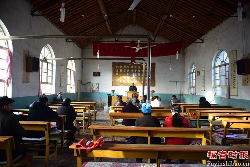 The Sunday service held in a church of Xinyang County, Gansu, on January 29, 2017