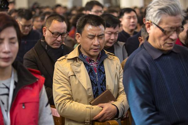 Will Graham Preaches in Jiangsu