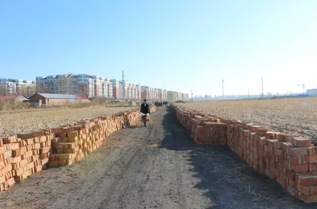 The church in Jinsha New District has collected more than 20,000 bricks 