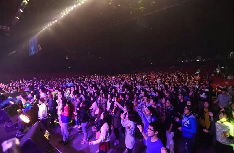 A worship and praise tour held by "Stream of Praise"